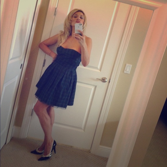 Dresses & Skirts - Cocktail Party Dress