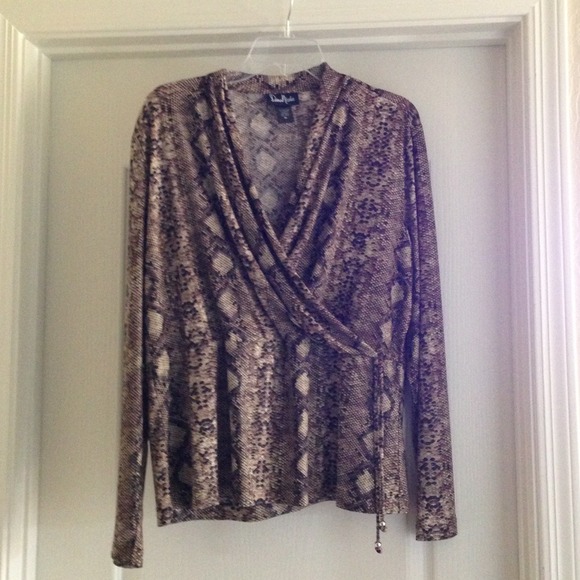 Wrap ladies top - lizard print
