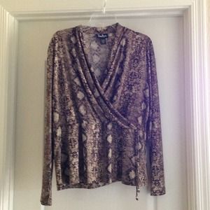 Wrap ladies top - lizard print