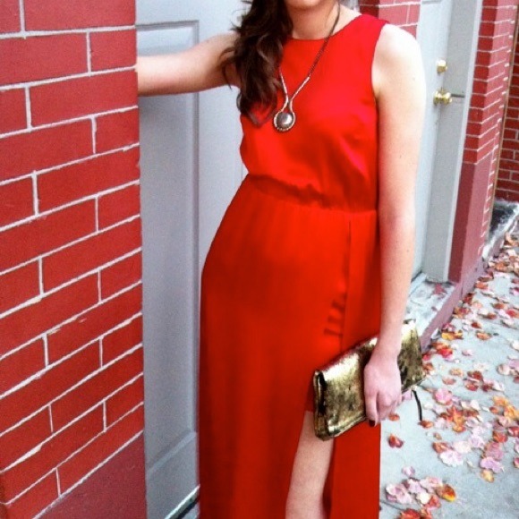 🎉HOST PICK🎉RED CARPET-Gryphon NY red dress NWT - Picture 4 of 4