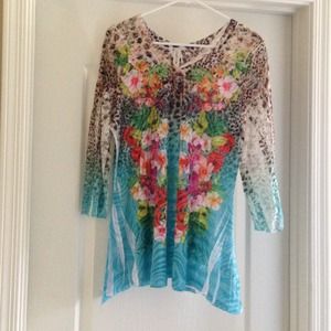 Spring top - drapes beautifully - very slimming