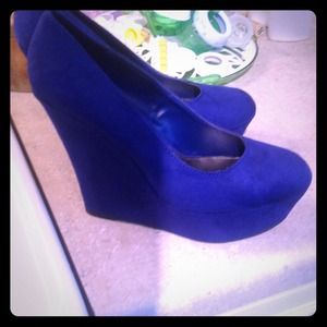 Electric blue wedges