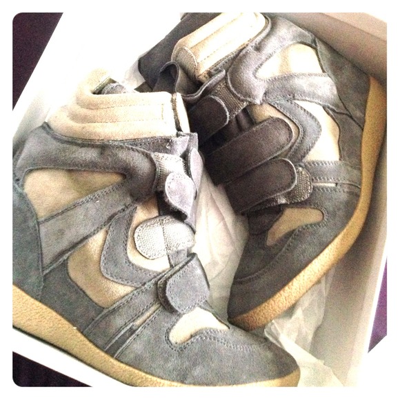 STEVE MADDEN WEDGE SNEAKER