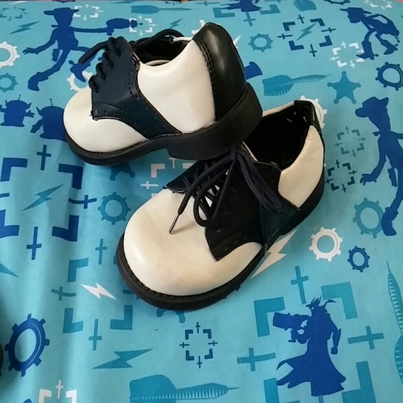 Childrens place size 7
