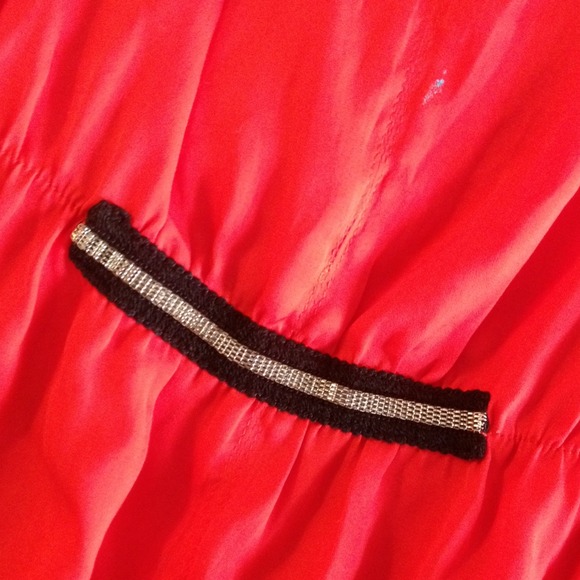 Reduced! Zara red silk sleeveless blouse - Picture 2 of 4