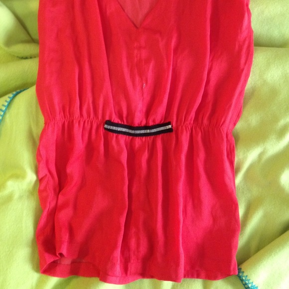 Reduced! Zara red silk sleeveless blouse - Picture 4 of 4