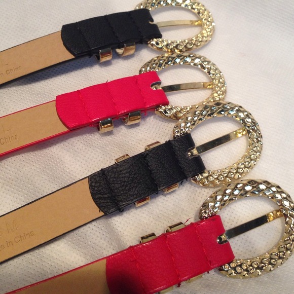 π₯SALE NWT Red/Black Belt rhinestone Buckle accent - Picture 2 of 4