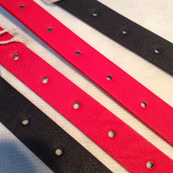 π₯SALE NWT Red/Black Belt rhinestone Buckle accent - Picture 3 of 4