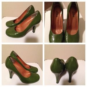 Diba Green Pumps