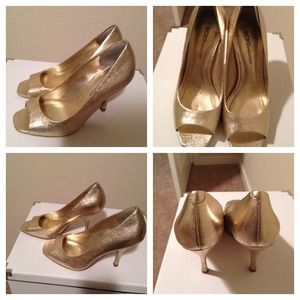 BCBG Gold Pumps Size 5.5.