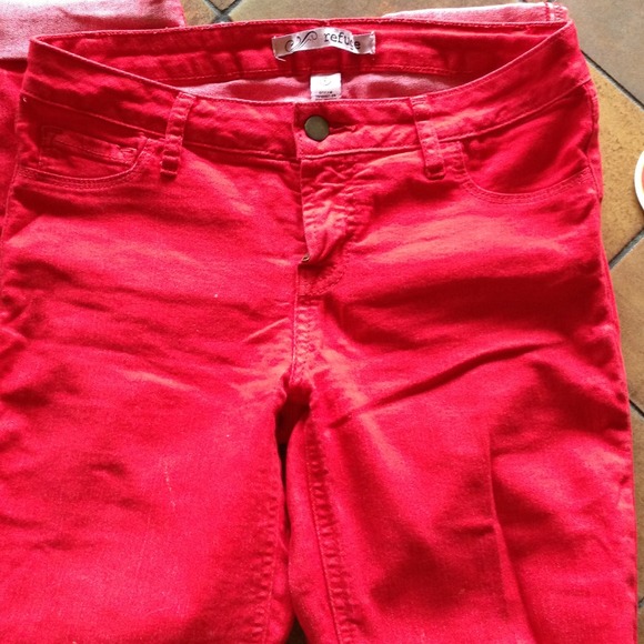 SOLD Red skinny jeans - Picture 2 of 2