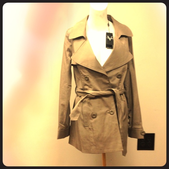 Vertigo 3/4 khaki tench coat