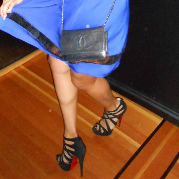 💋SOLD💋 "Christian Louboutin Platform Pump". - Picture 4 of 4