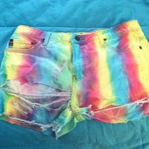 Tie dye hi-rise L.e.i shorts