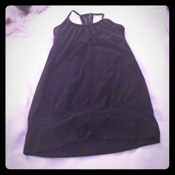 **bundled** lululemon no limits tanks/groove pants