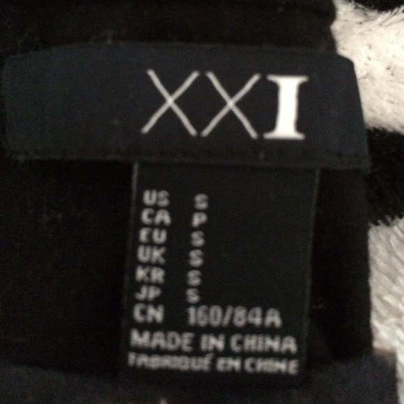 Top - Picture 4 of 4