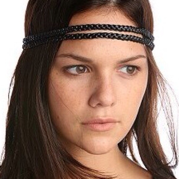 🔸Urban Outfitters Braided Headband🔸