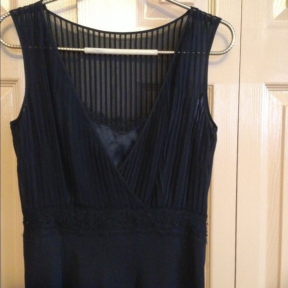 ✂️ Price Cut ✂️ Ann Taylor Dress - Picture 2 of 4