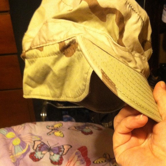 Camo hat - Picture 3 of 4
