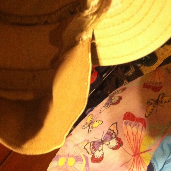 Camo hat - Picture 4 of 4