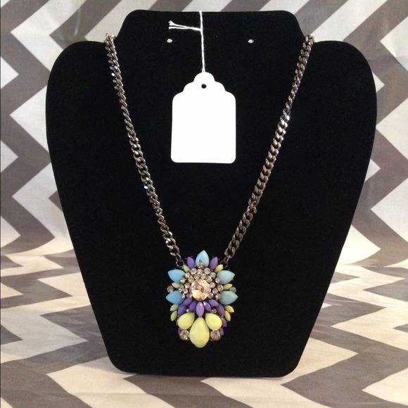 Sweet Flower Necklace