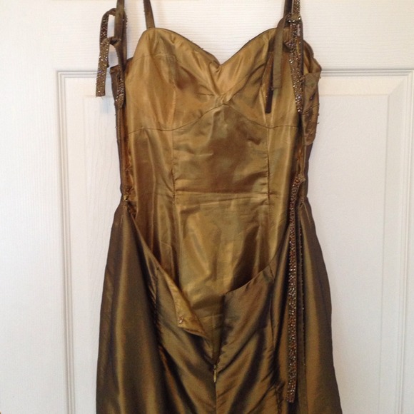 Prom style full length dress - Picture 2 of 4