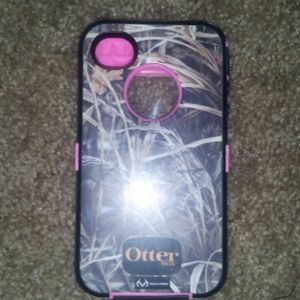 Otterbox hot pink and camo iphone 4s case