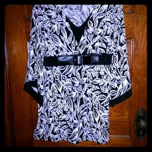 Black/white sparkled three quarter sleeve shirt