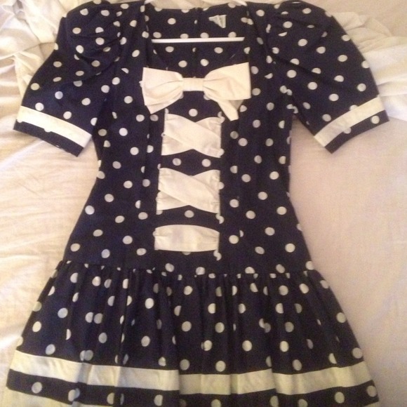 1980s summer dress.