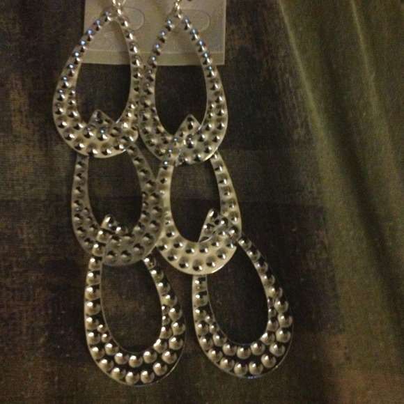 Silver Tear-dropped Shape Hanging Earrings - Picture 2 of 2