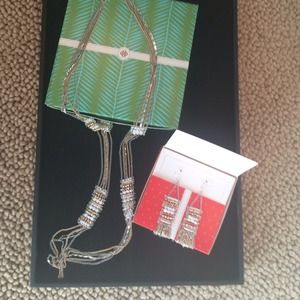 Stella Dot 💛 Necklace & Matching earrings