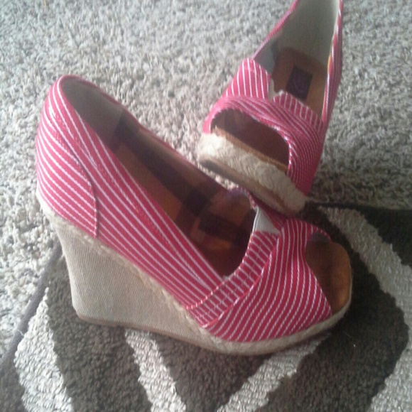 Toms inspired wedges