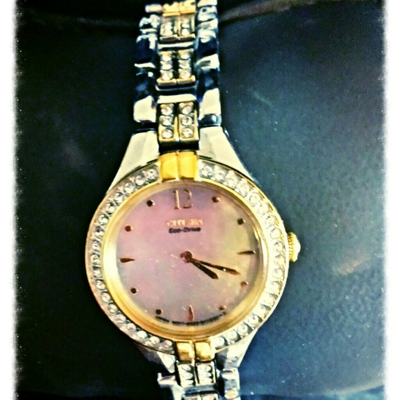 Swarvoski Crystal covered gold& silver watch. - Picture 2 of 4