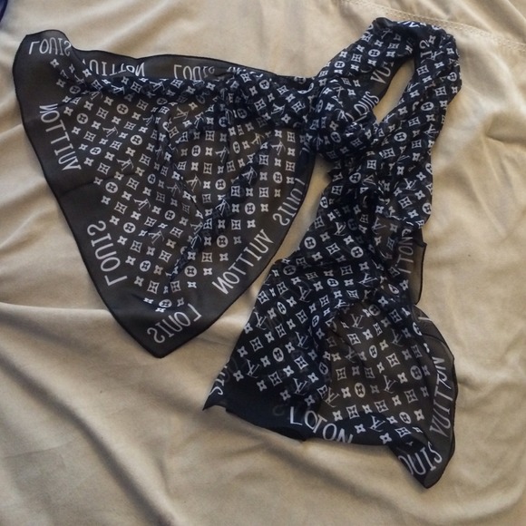 Black summer scarf !!!!