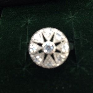🎉SALE Silver Vintage starburst ring. Stamped 925.