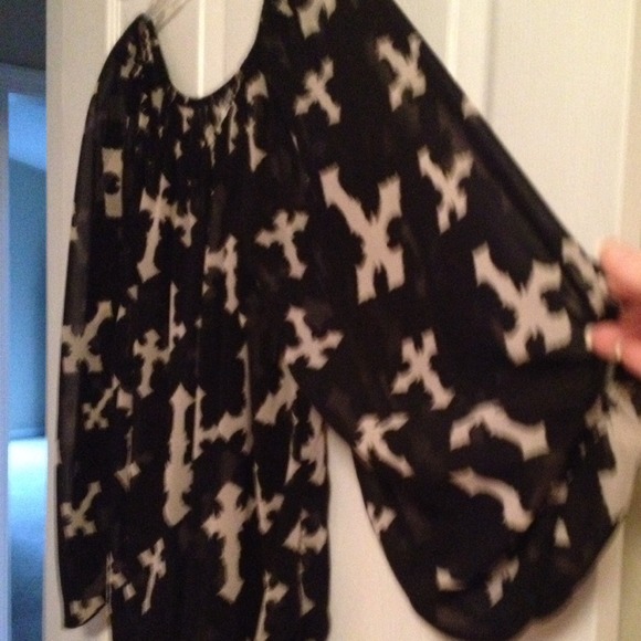 Sheer long sleeve shirt - Picture 2 of 3