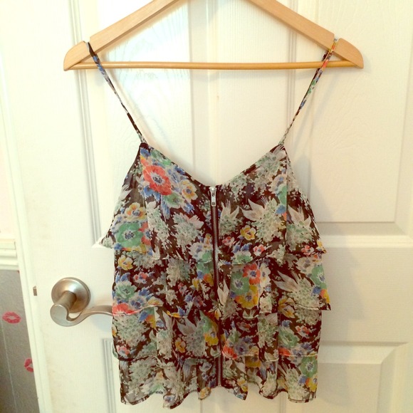 🚫SOLD🚫Floral Tank Top With Zipper