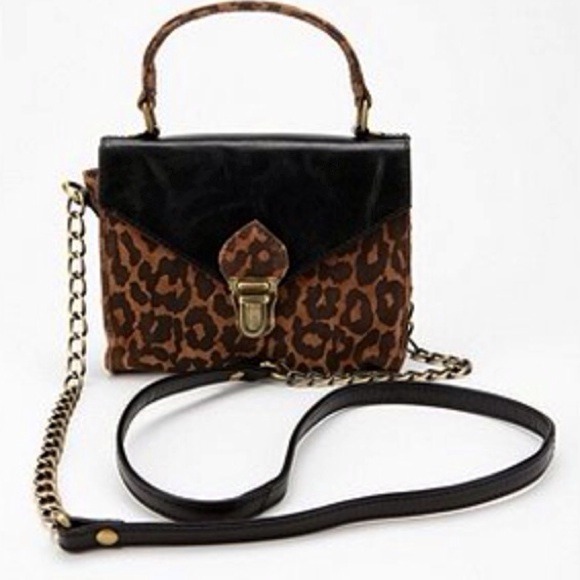 🔴🔴SOLD🔴🔴Kimchi Blue Cheetah Crossbody