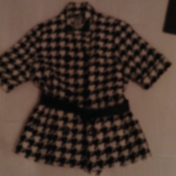 Black and white houndstooth jacket