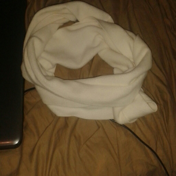 White infinity scarve.