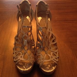 High Heel Shoes... NEW!!