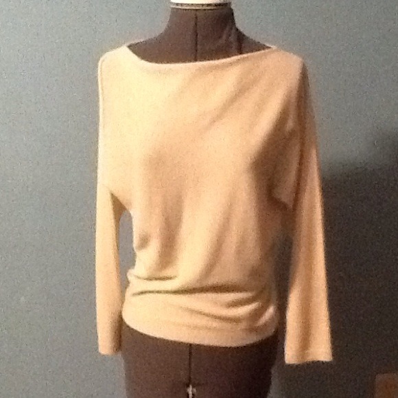 Burberry sweater for lovemusic