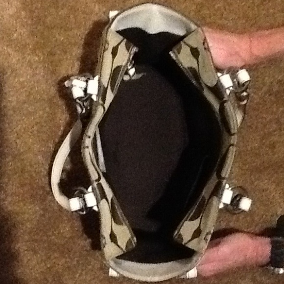 Authentic Coach Bag & Matching Wallet - Picture 3 of 4