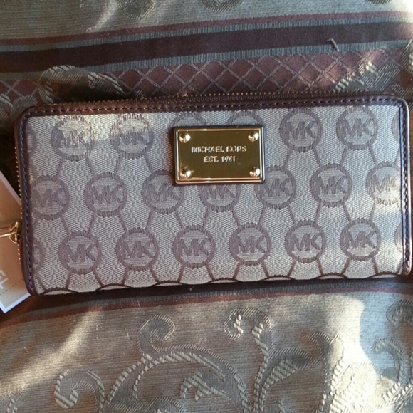 Authentic Michael Kors Wallet