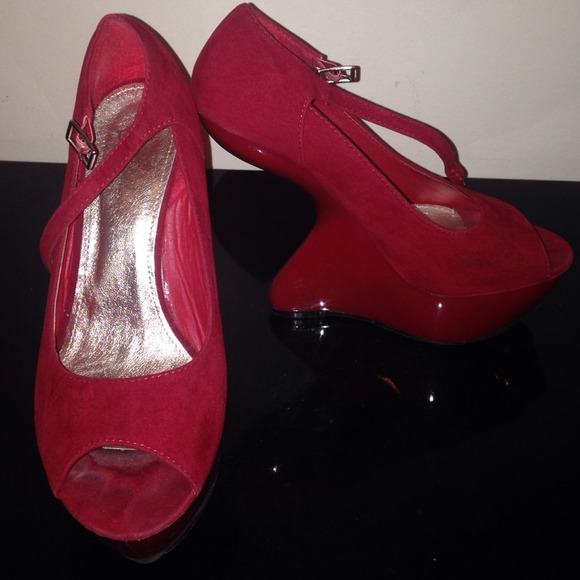 heeless heels
