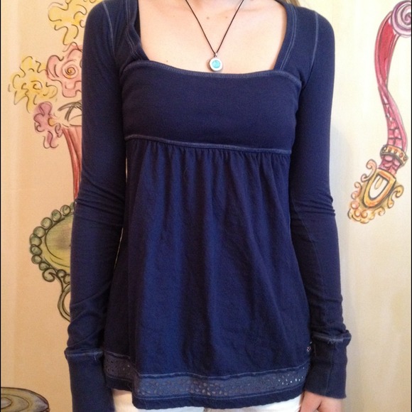 Long Sleeve Navy Hollister T-Shirt