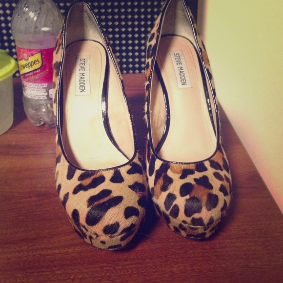 Steve Madden cheetah heels with fur like material