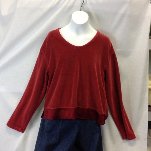 J Jill velour Red shirt
