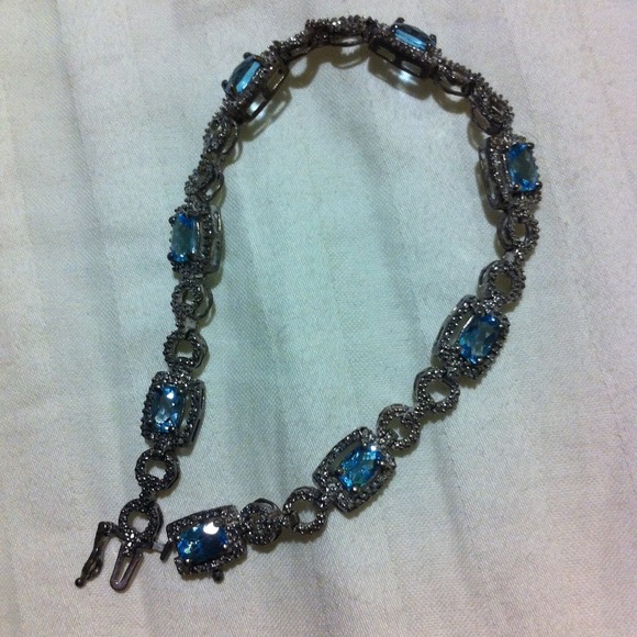 Cushion Cut Blue Topaz Bracelet W/ Diamond Accents - Picture 3 of 4