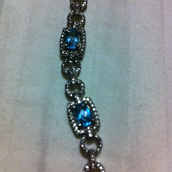 Cushion Cut Blue Topaz Bracelet W/ Diamond Accents - Picture 4 of 4